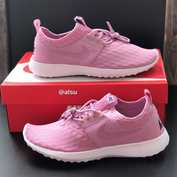 nike juvenate pink
